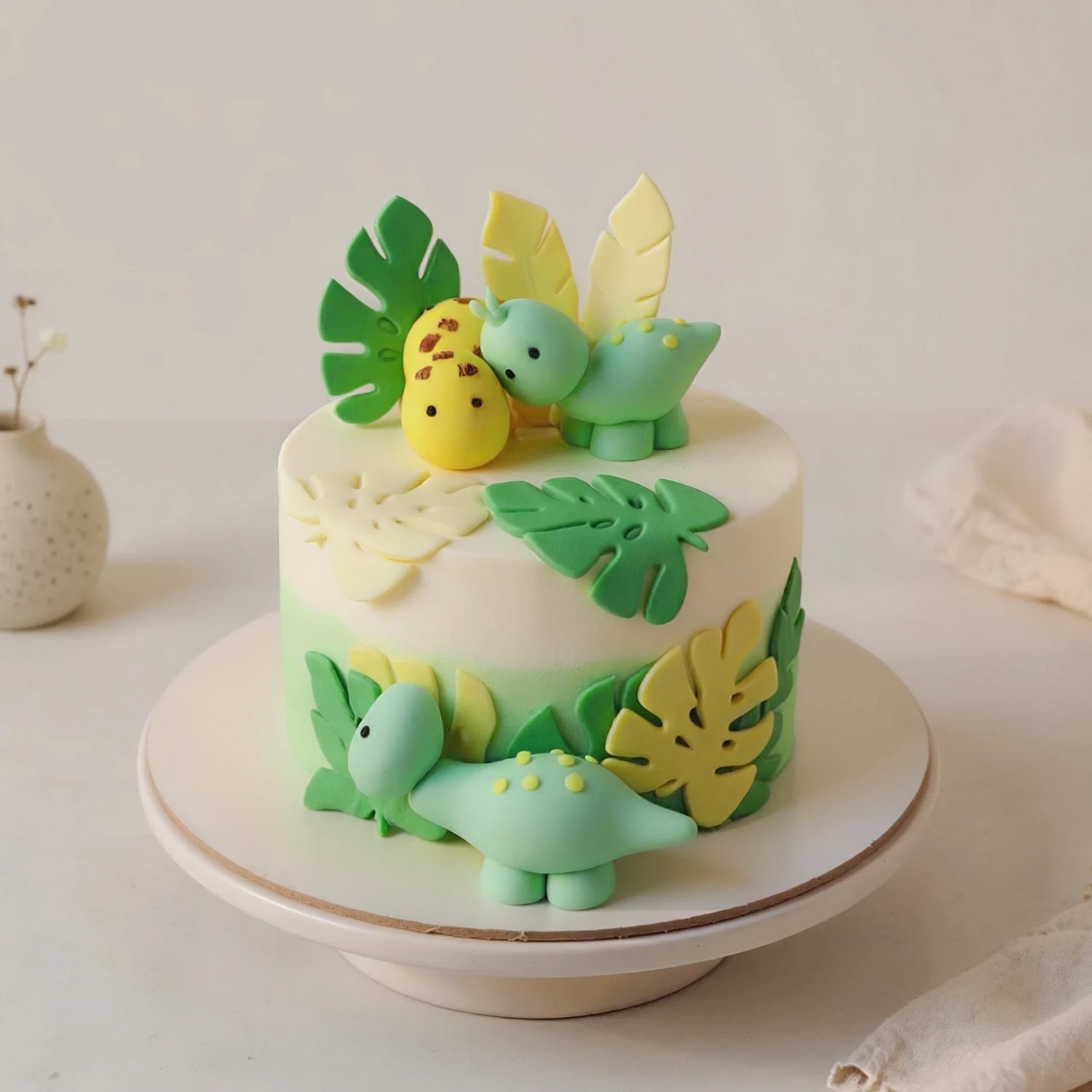 Custom theme cakes in Kochi handcrafted by PuffyClouds for birthdays, baby showers, anniversaries and special occasions